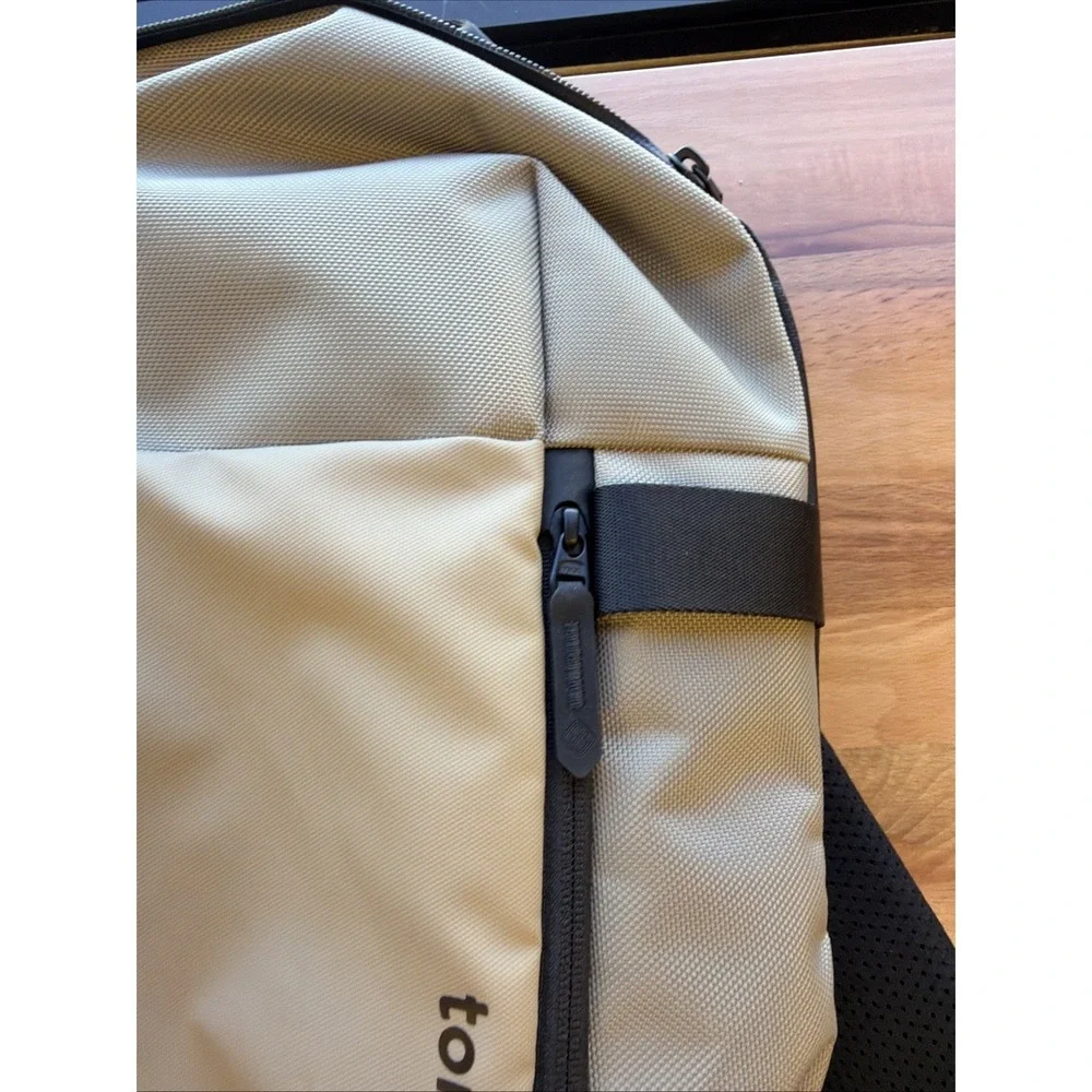 tomtoc 7L Sling Backpack Crossbody Bag for Men Women, EDC Daypack Chest Shoul...